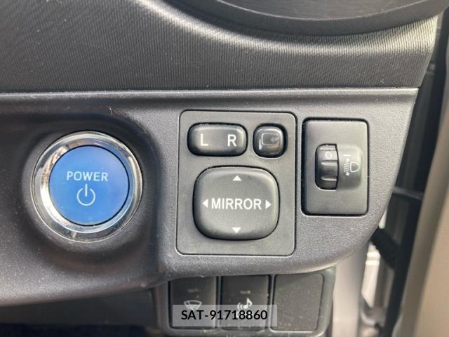 Toyota AQUA 2013-11 8854504-15