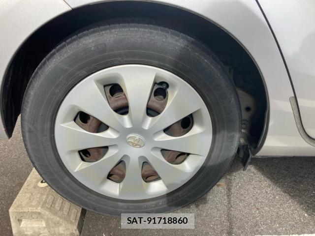 Toyota AQUA 2013-11 8854504-3
