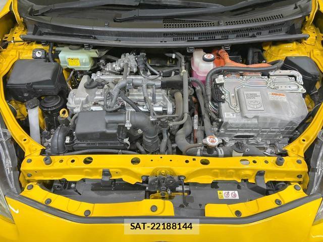 Toyota AQUA 2017-11 8854713-17