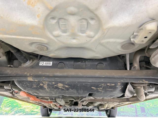 Toyota AQUA 2017-11 8854713-18