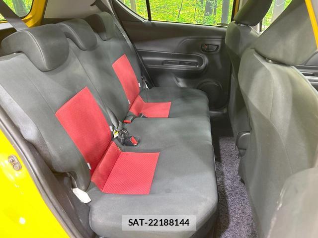 Toyota AQUA 2017-11 8854713-8