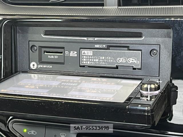 Toyota AQUA 2019-07 8854790-13