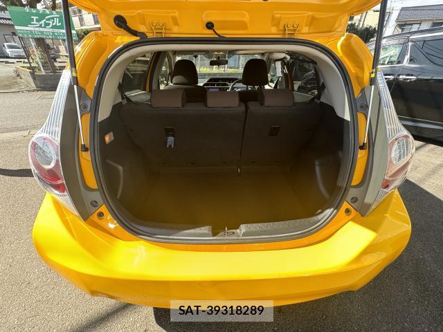 Toyota AQUA 2012-11 8854855-18