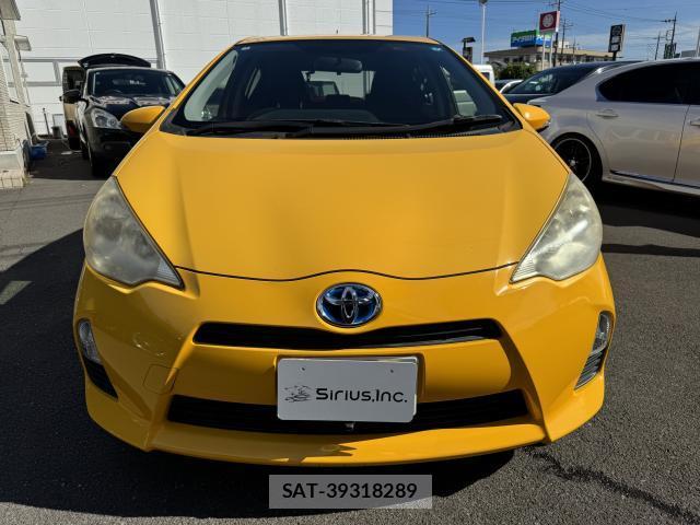 Toyota AQUA 2012-11 8854855-9