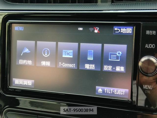 Toyota AQUA 2018-02 8854942-17