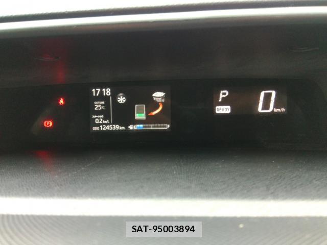 Toyota AQUA 2018-02 8854942-19