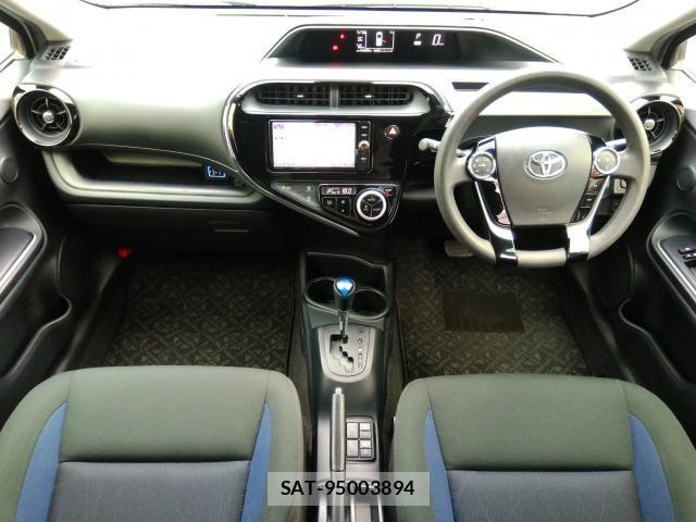 Toyota AQUA 2018-02 8854942-2
