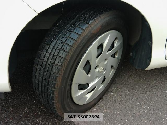 Toyota AQUA 2018-02 8854942-6