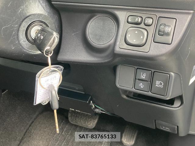 Toyota AQUA 2021-03 8854979-10