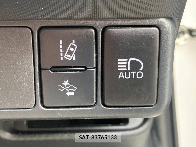 Toyota AQUA 2021-03 8854979-7