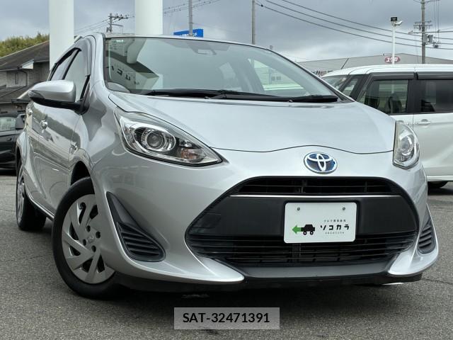 Toyota AQUA 2017-11 8855024-10