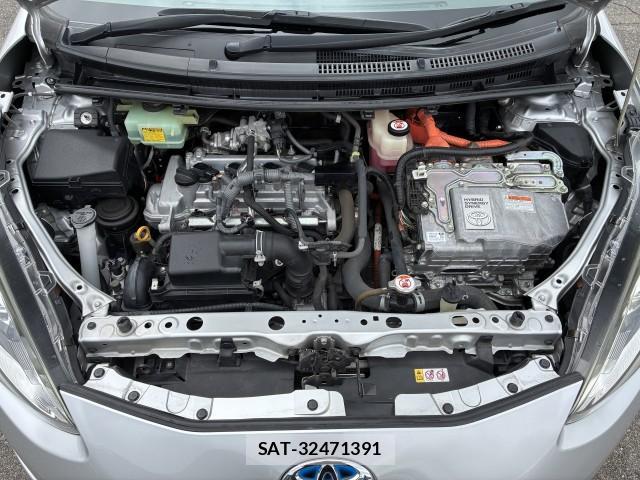 Toyota AQUA 2017-11 8855024-6