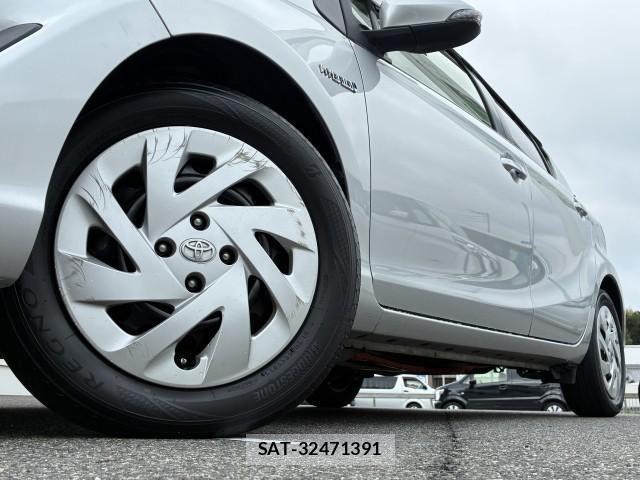Toyota AQUA 2017-11 8855024-7