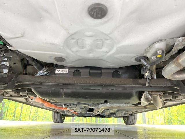 Toyota AQUA 2019-03 8855067-17