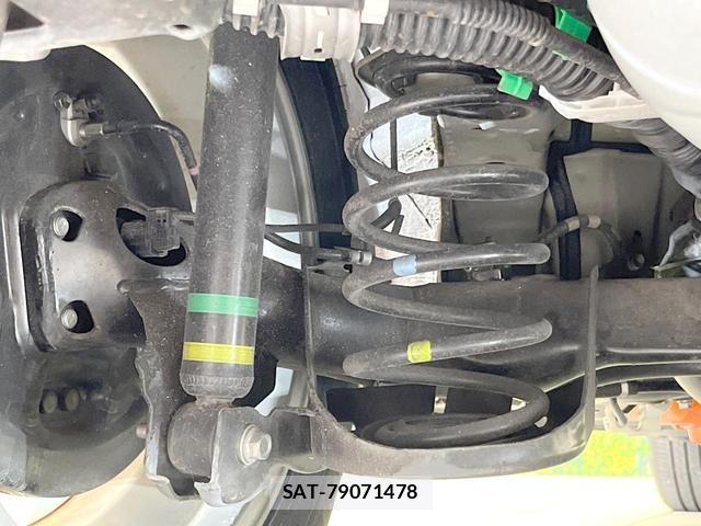 Toyota AQUA 2019-03 8855067-18