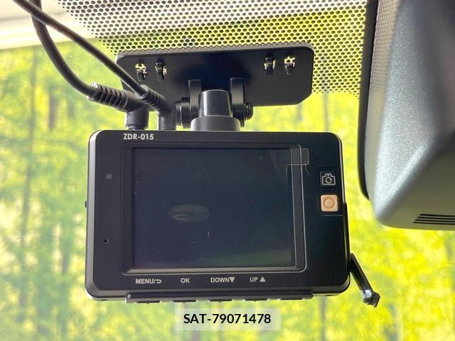 Toyota AQUA 2019-03 8855067-4