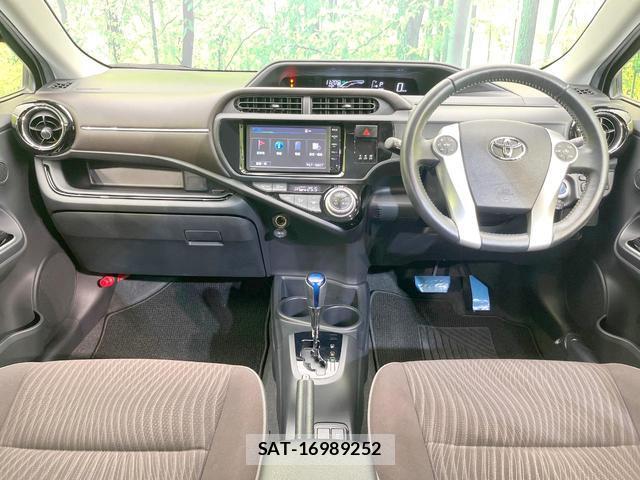 Toyota AQUA 2015-09 8855068-1