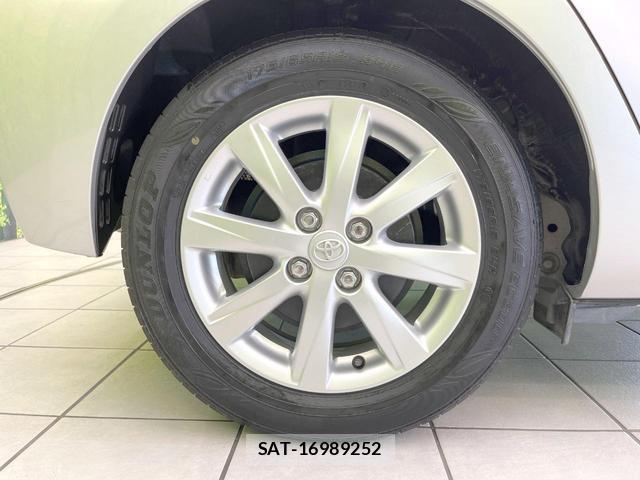 Toyota AQUA 2015-09 8855068-11