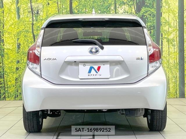 Toyota AQUA 2015-09 8855068-13