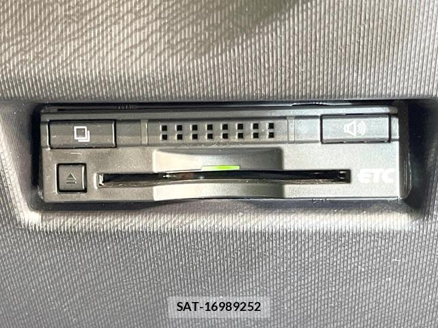 Toyota AQUA 2015-09 8855068-5