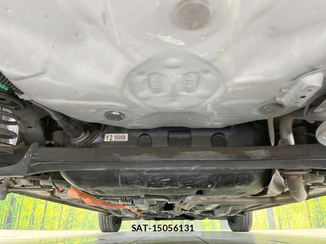 Toyota AQUA 2018-09 8855069-18