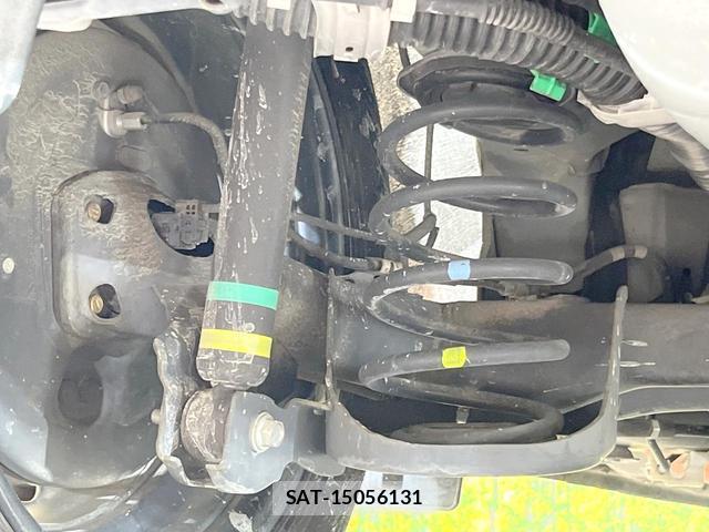 Toyota AQUA 2018-09 8855069-19