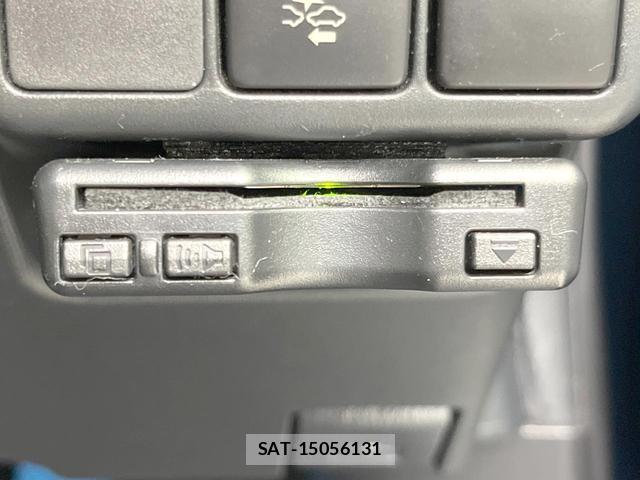 Toyota AQUA 2018-09 8855069-6
