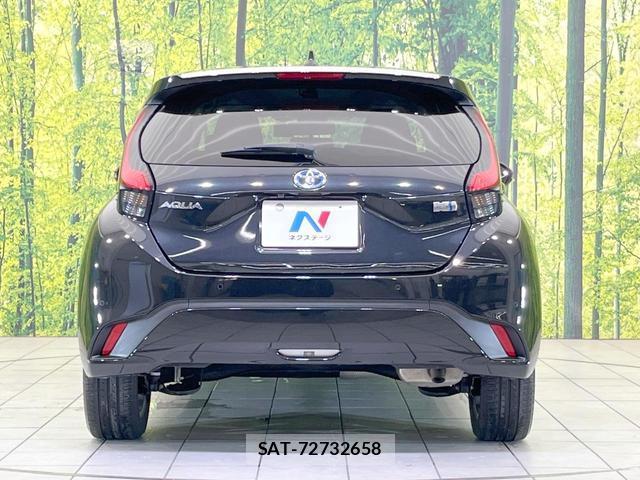 Toyota AQUA 2022-10 8855071-14