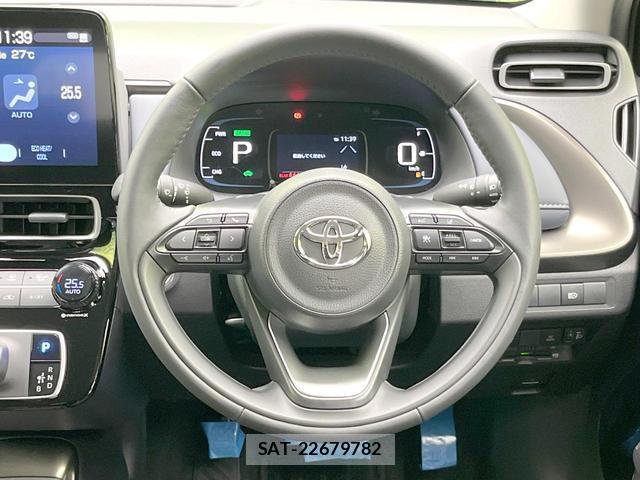 Toyota AQUA 2023-04 8855074-11