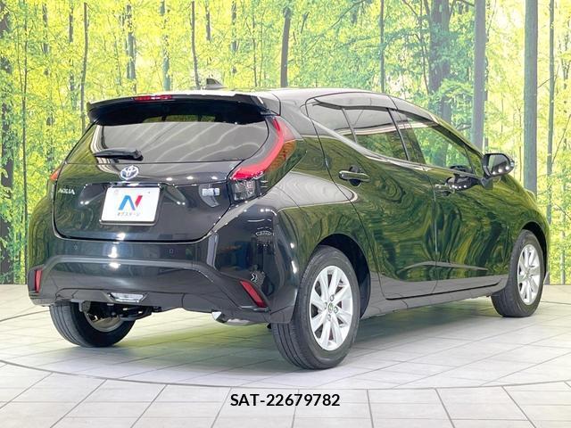 Toyota AQUA 2023-04 8855074-17