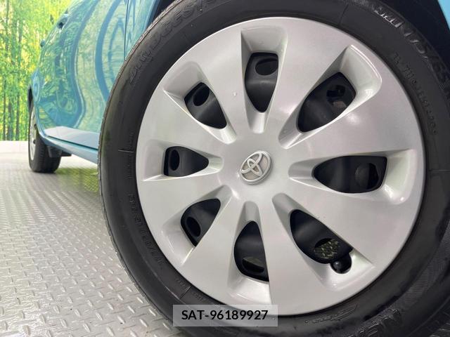 Toyota AQUA 2013-06 8855117-13