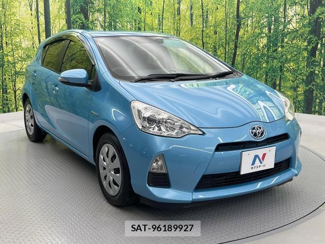 Toyota AQUA 2013-06 8855117-16