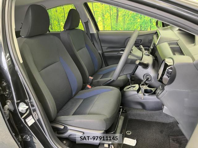 Toyota AQUA 2017-09 8855118-8