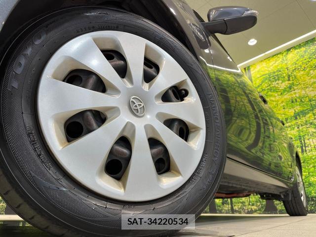 Toyota AQUA 2012-10 8855183-11