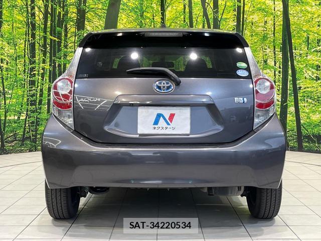Toyota AQUA 2012-10 8855183-14