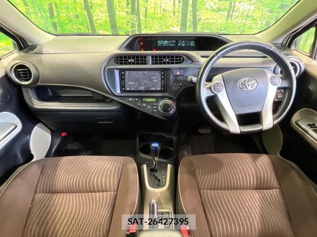 Toyota AQUA 2012-03 8855197-1