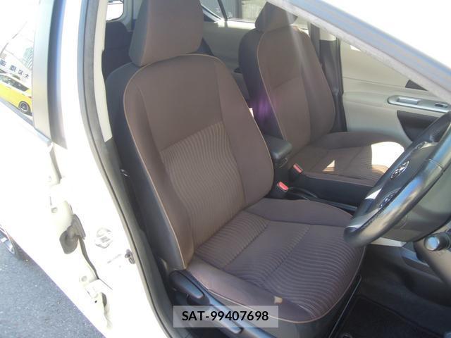 Toyota AQUA 2012-04 8855222-12
