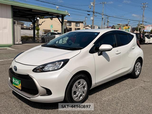 Toyota AQUA 2025-05 8855225-6