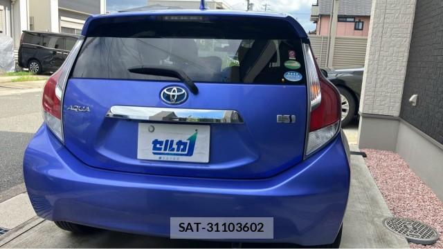 Toyota AQUA 2016-12 8855373-1