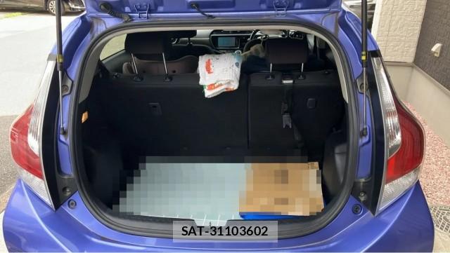 Toyota AQUA 2016-12 8855373-17