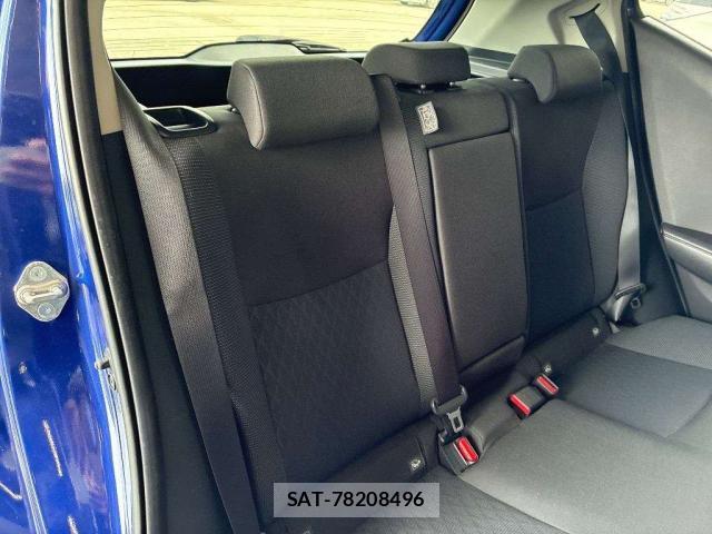 Toyota AQUA 2022-01 8855572-7