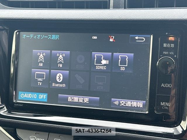 Toyota AQUA 2015-08 8855634-3