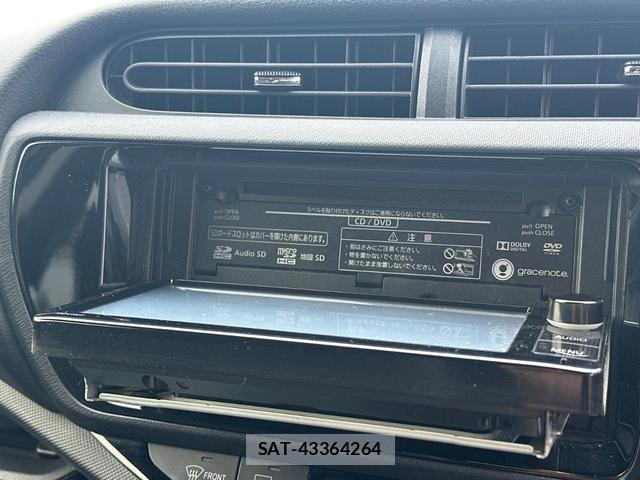 Toyota AQUA 2015-08 8855634-5