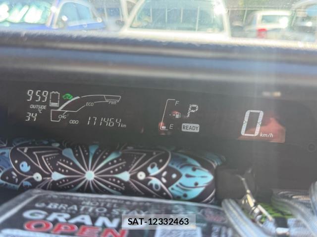Toyota AQUA 2016-05 8855867-1