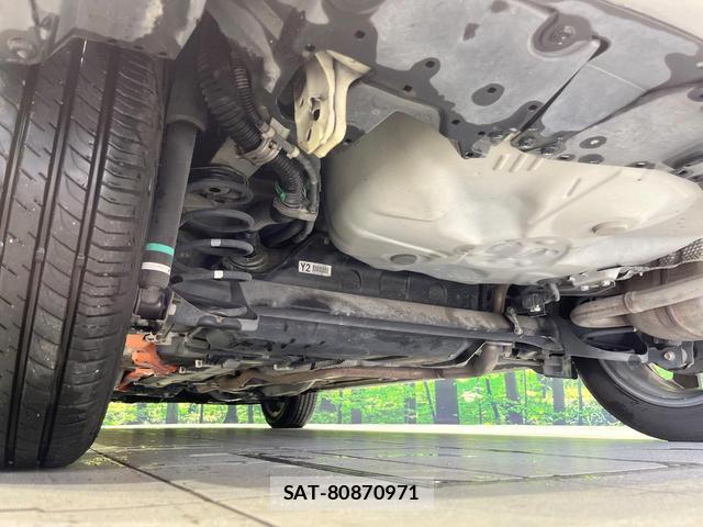 Toyota AQUA 2017-07 8855974-10