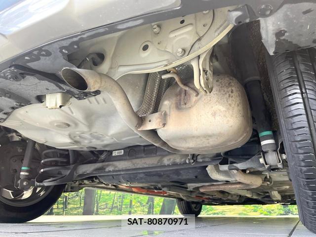 Toyota AQUA 2017-07 8855974-11