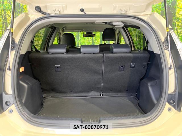 Toyota AQUA 2017-07 8855974-12
