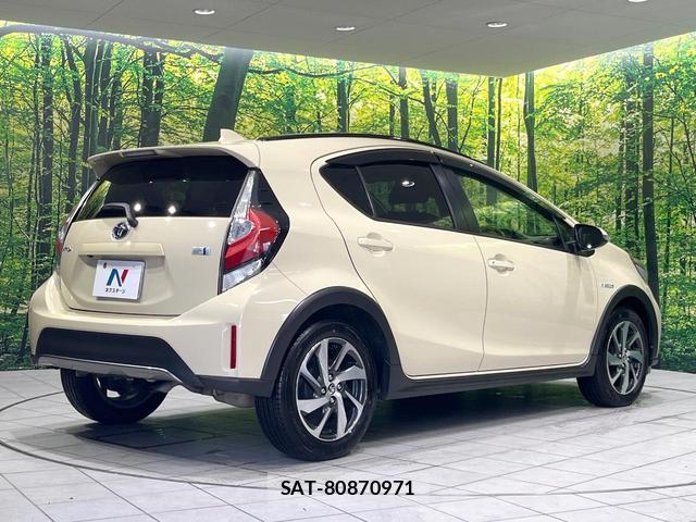 Toyota AQUA 2017-07 8855974-6