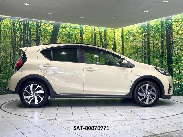 Toyota AQUA 2017-07 8855974-7