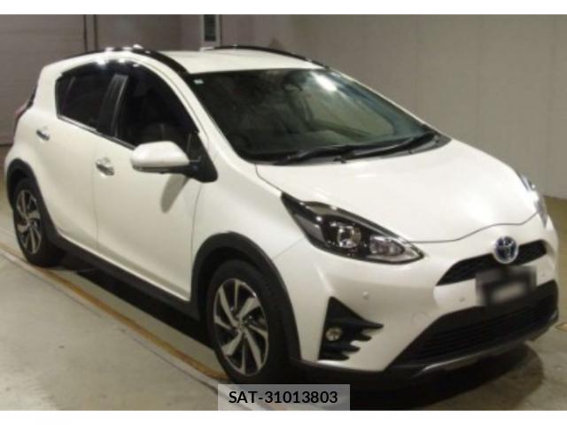 Toyota AQUA 2021-01 8856329-0